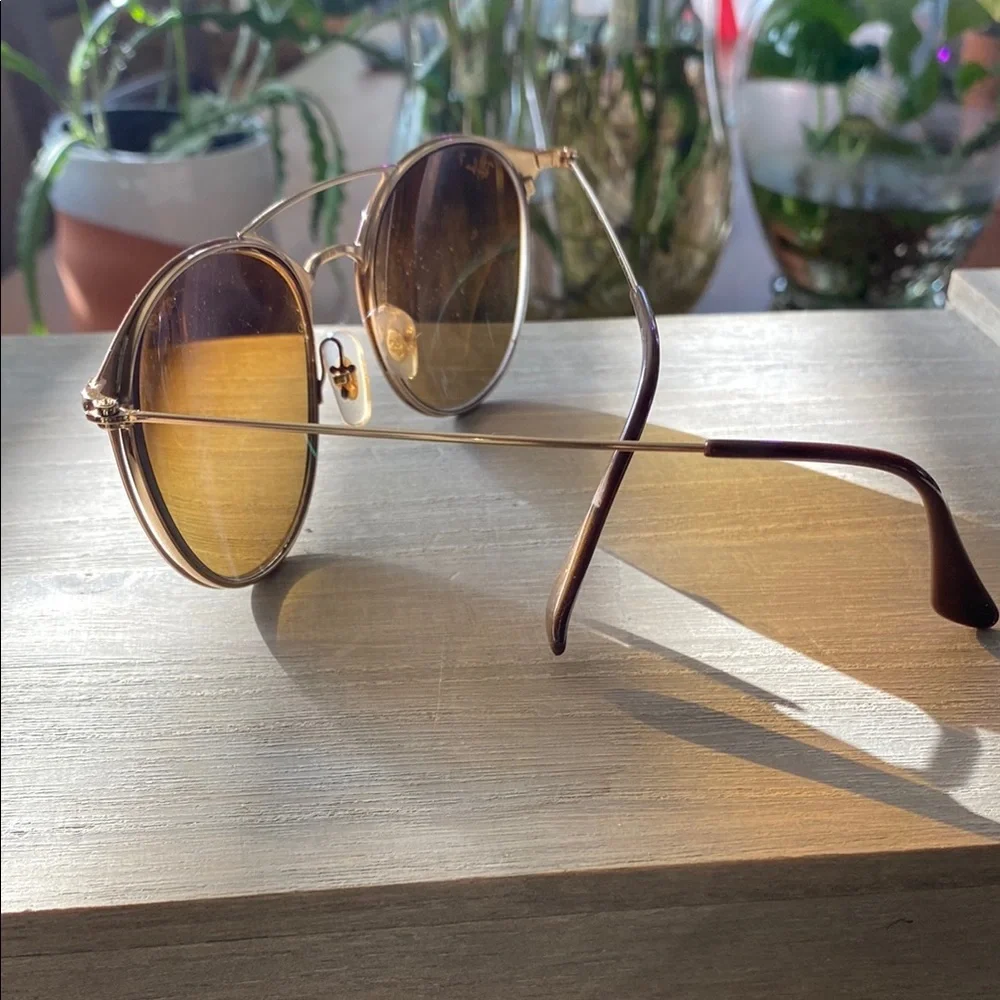 Ray-Ban Women's Sunglasses with Gold Frame and Brown Lenses - Picture 2 of 3